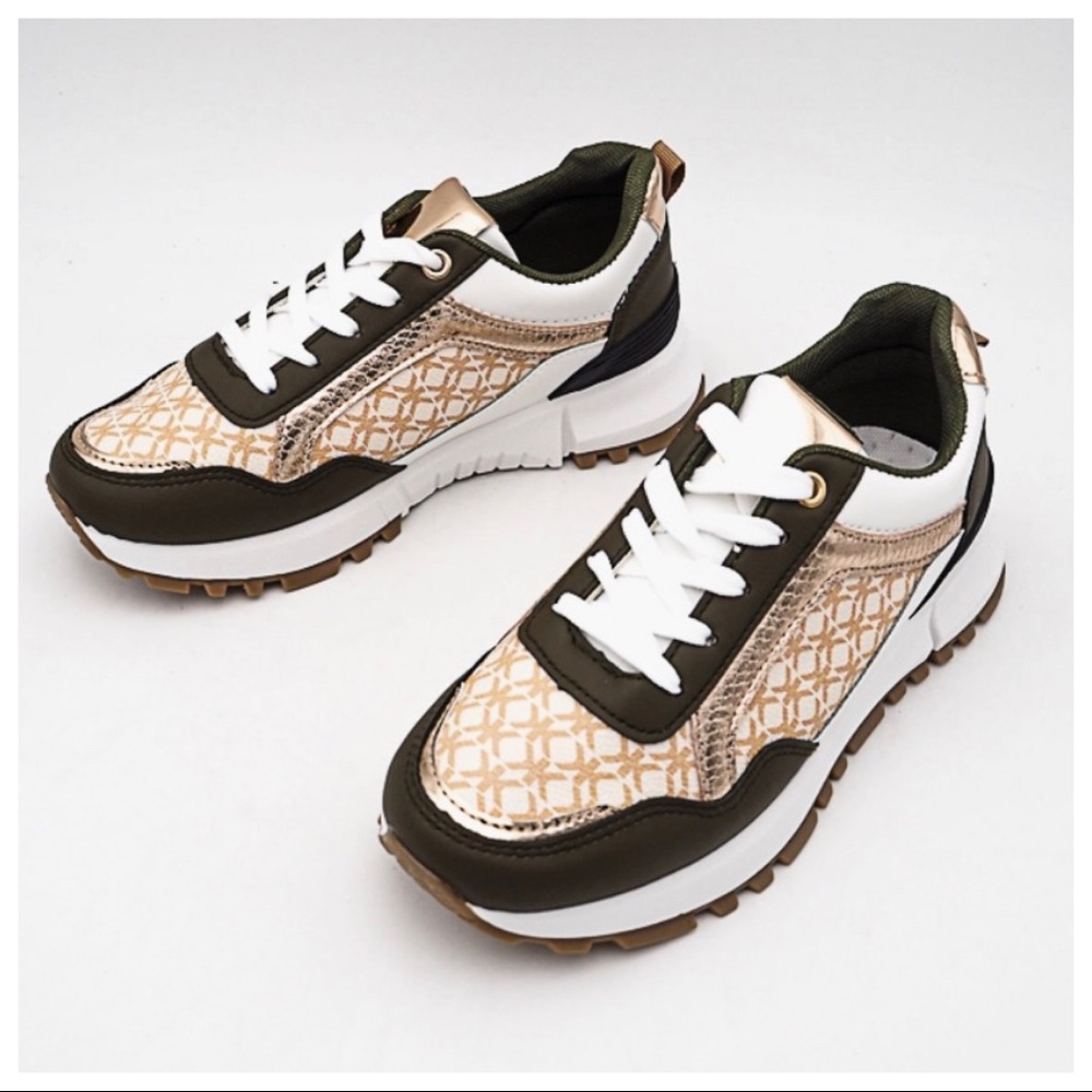 Paris Clara Fashion Most Comfortable Sneakers - Picture 4 of 4